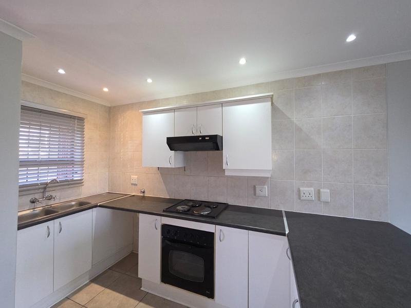 2 Bedroom Property for Sale in Sonstraal Heights Western Cape